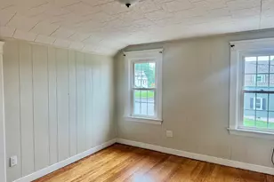 556 Brayton Ave, Somerset, MA 02726 - Photo 4