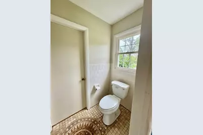 556 Brayton Ave, Somerset, MA 02726 - Photo 8