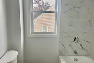556 Brayton Ave, Somerset, MA 02726 - Photo 6