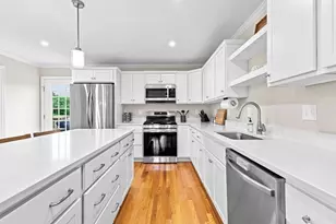 1005 Auburn St, Whitman, MA 02382 - Photo 20