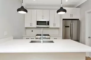 2 Linden Ave, Somerville, MA 02143 - Photo 2