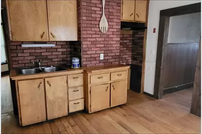 23 Atkins St #0, Chicopee, MA 01013 - Photo 2