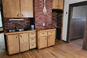 23 Atkins St, Chicopee, MA 01013 - Photo 2