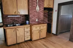 23 Atkins St, Chicopee, MA 01013 - Photo 2