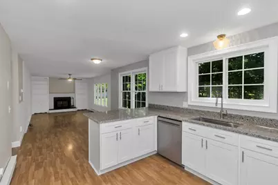 127 Szetela Drive, Chicopee, MA 01013 - Photo 4