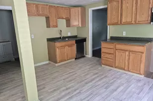 26 Fitchburg Rd, Ashburnham, MA 01430 - Photo 4