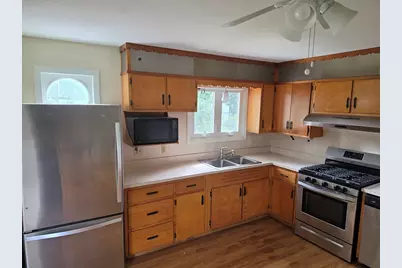 36 Ridgewood Rd, New Bedford, MA 02745 - Photo 8