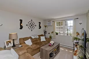 1304 Elm St, West Springfield, MA 01089 - Photo 12