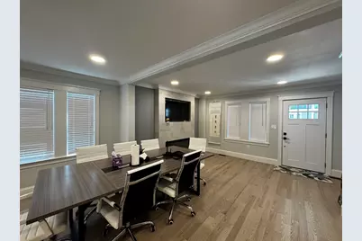33 Hamilton St #1, Medford, MA 02155 - Photo 4