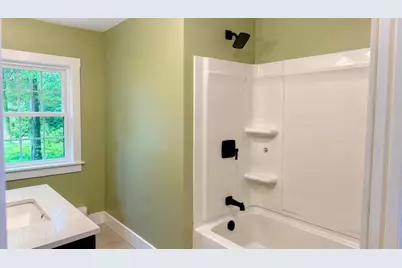 334 Bedford St #1, Lakeville, MA 02347 - Photo 12