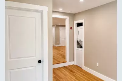 334 Bedford St #1, Lakeville, MA 02347 - Photo 4