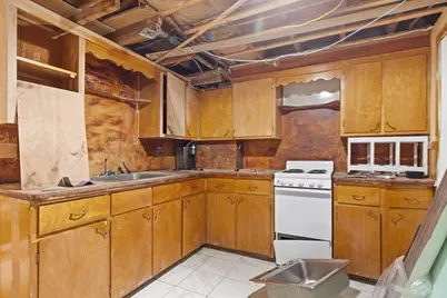 24 Taylor Rd, Lynn, MA 01904 - Photo 32