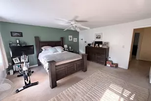 1 Hartshorn Pl, Walpole, MA 02081 - Photo 10