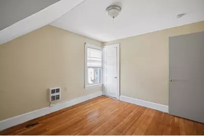 23 Frederick St, Westfield, MA 01085 - Photo 12