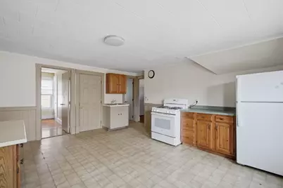 23 Frederick St, Westfield, MA 01085 - Photo 6