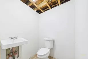 844 Hood St, Fall River, MA 02720 - Photo 32