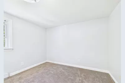 844 Hood St, Fall River, MA 02720 - Photo 16