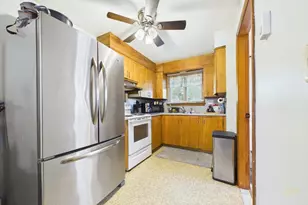 844 Hood St, Fall River, MA 02720 - Photo 8