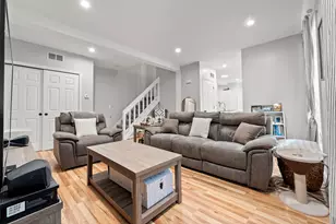 104 Hartford Ave E, Uxbridge, MA 01569 - Photo 6