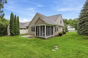 75 Shadow Brook Est, South Hadley, MA 01075 - Photo 4