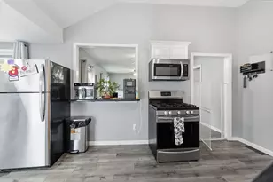 26 Central St, Brookfield, MA 01506 - Photo 10