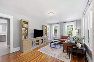 17 Taylor St, South Hadley, MA 01075 - Photo 6