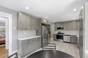 17 Taylor St, South Hadley, MA 01075 - Photo 18