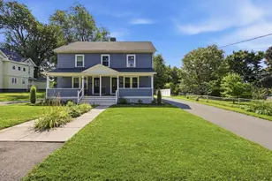 17 Taylor St, South Hadley, MA 01075 - Photo 1