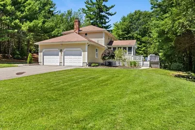 74 Lakeview Rd, Foxboro, MA 02035 - Photo 2