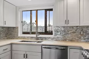 58 Merrimac St, Newburyport, MA 01950 - Photo 12