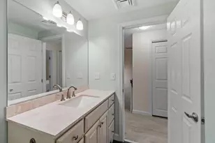 58 Merrimac St, Newburyport, MA 01950 - Photo 28