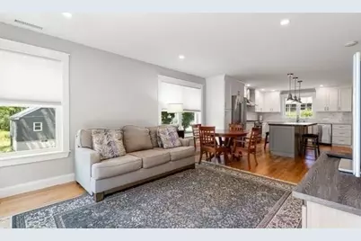 652 Essex Ave #B, Gloucester, MA 01930 - Photo 8