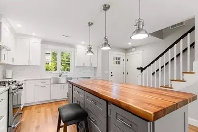 652 Essex Ave #B, Gloucester, MA 01930 - Photo 12