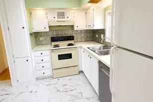 1 Canterbury Ln, Rockland, MA 02370 - Photo 2