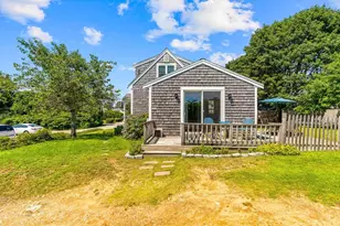 11 Rosetta St, Yarmouth, MA 02673 - Photo 2