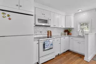 11 Rosetta St, Yarmouth, MA 02673 - Photo 8
