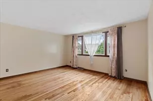 17 Brewster Dr, Bridgewater, MA 02324 - Photo 6