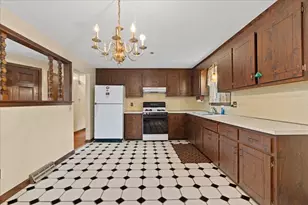 17 Brewster Dr, Bridgewater, MA 02324 - Photo 8