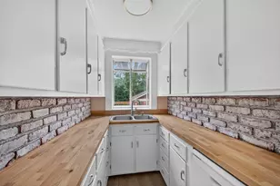 18 Fales Rd, Dedham, MA 02026 - Photo 10