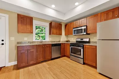 18 Saint Marys Way #18, Marlborough, MA 01752 - Photo 4