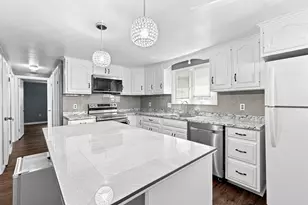 104 Highland St, Brockton, MA 02301 - Photo 2