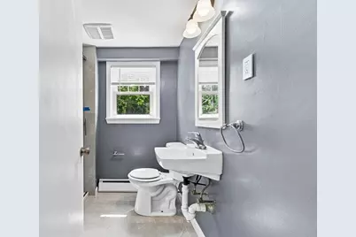 104 Highland St, Brockton, MA 02301 - Photo 12