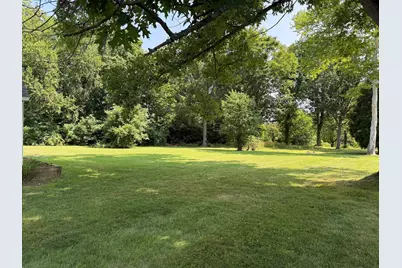 1030 South East Street, Amherst, MA 01002 - Photo 10