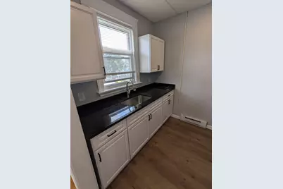 188 Park Ave Aka 127 Institute Rd, Worcester, MA 01609 - Photo 8