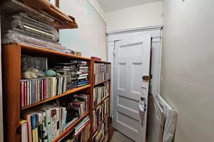 8 Garrison St, Boston, MA 02116 - Photo 18