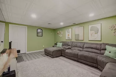 5239 N Main St #18, Fall River, MA 02720 - Photo 28
