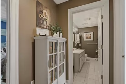 5239 N Main St #18, Fall River, MA 02720 - Photo 20