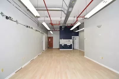 181 Chestnut St #1C, Springfield, MA 01103 - Photo 4