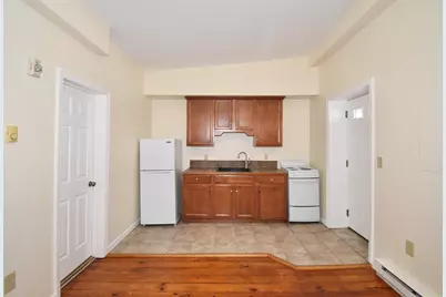 181 Chestnut Street #2, Springfield, MA 01103 - Photo 4