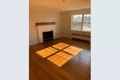 577 Hammond St #2, Brookline, MA 02467 - Photo 4